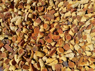 Turmeric dry cut Pisces