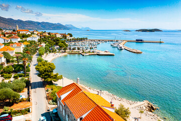 Miasteczko i port nad Adriatykiem
