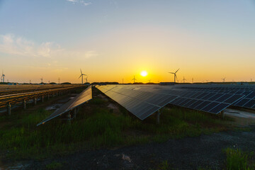 Wind power and solar power stations