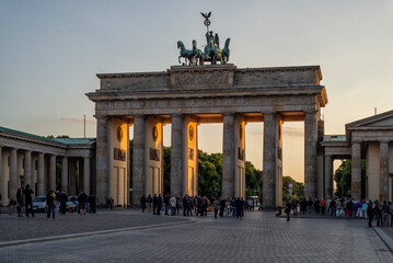Brandenburg Gate, Berlin - obrazy, fototapety, plakaty