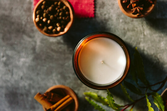 Spice themed home fragrance