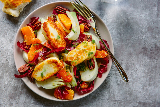 Orange, fennel, orange and halloumi salad