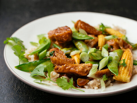 TVP Pieces with Sugar Snap Peas and Baby Corn