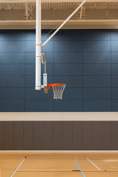Basketball backboard and hoop with nobody
