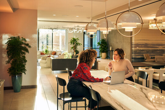 Business women talking