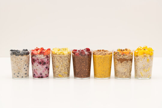Healthy overnight oatmeal breakfast with fruit topping