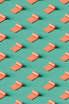 vertical pattern of pink 3d fitness mats