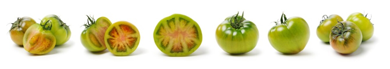 Fototapeta na wymiar fresh green tomato isolated on white background