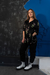 Naklejka premium young beautiful woman 29 years old with light brown hair and green eyes