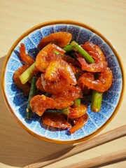 한국음식 마늘쫑 새우볶음