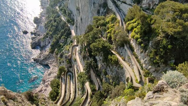 Capri - Panoramica di Via Krupp dai Giardini di Augusto