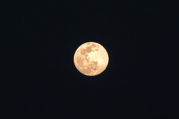 Obraz premium full moon over sky