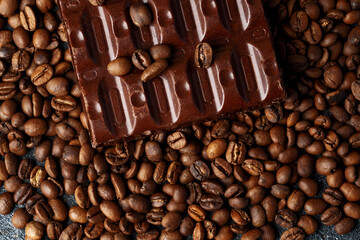roasted coffee beans with black chocolate