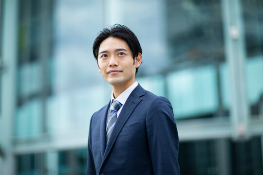 ビジネススーツの男性