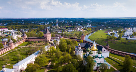 Obraz premium Panoramic aerial view of Saviour-Euthimiev monastery at Suzdal. Russia