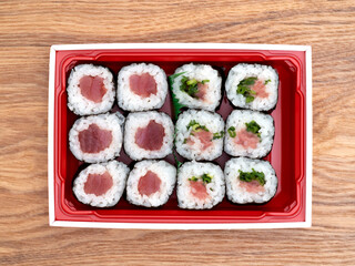 巻き寿司　鉄火巻きとネギトロ巻き