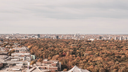 Berlin, Tiergarten, Herbst, bunte Blätter, bunte Bäume, Fall, Autumn, Berlin Panoramapunkt, Stadt, Hauptstadt, Deutschland
