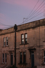 Fototapeta na wymiar Sunset in a quiet neighbourhood in Bristol, England 