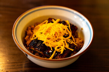 鰻丼