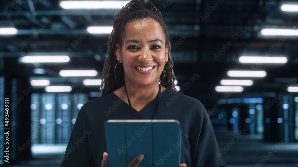 Fototapete Server Farm Cloud. Computing Specialist Facility with Multiethnic Female System Administrator Working with Data Protection Network for Cyber Security. Data Center Engineer Using Tablet Computer.
