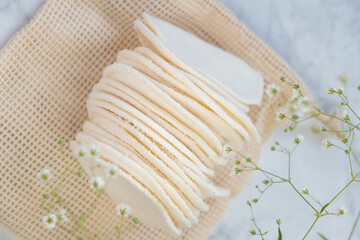 zero waste.Reusable fabric sponges.Organic cotton reusable tissue cosmetic sponges and white...