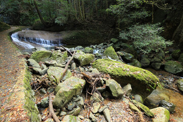 愛媛県東温市　秋の滑川渓谷
