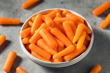 Raw Orange Organic Baby Carrots