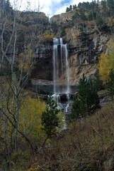 Ordesa en otoño.Pirineo aragones