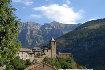 Ordesa en otoño.Pirineo aragones
