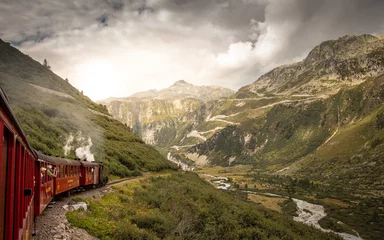 Fotobehang Mit der Furka-Bahn ins Rhonetal im Wallis (Schweiz) © blubber.li