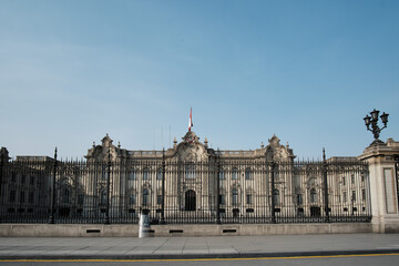 Fototapeta na wymiar Palace of the Republic latticed in the main square in Lima.
