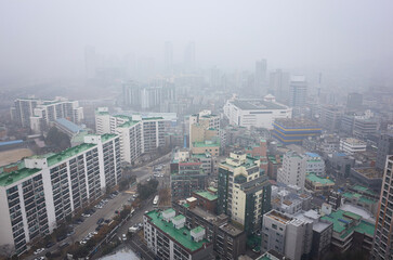 Fototapeta na wymiar Korea Seoul, environmental pollution due to fine dust is serious now. 