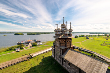 Fototapeta na wymiar Church of the Transfiguration on Kizhi Island. The architectural ensemble of Kizhi Pogost. Russia