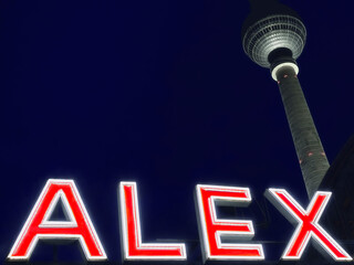 Nachtfotografie auf dem Alexanderplatz in Berlin