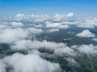 Obraz premium High flight in the mountains of the Ukrainian Carpathians. Aerial drone view.