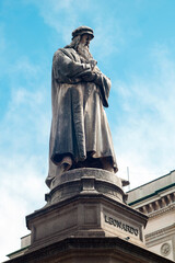 Fototapeta premium Statue of Leonardo da Vinci in the center of Milan, Italy