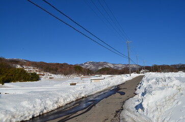 日本の冬の田舎風景