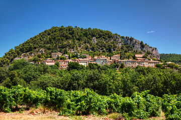 Fototapeta na wymiar View of the Village of Seguret, Provence