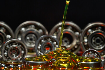 Lubricating oil. Rolling bearings.