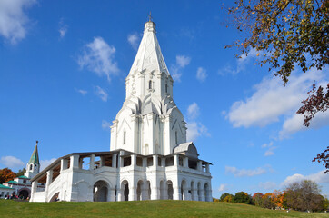 Fototapeta premium Voznesenskaya church in Kolomenskoye, Moscow, Russia