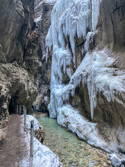Partnachklamm im Winter mit gefrorenen Wasserfällen - Landschaftsfotografie