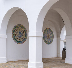 arched doorway with decorative painintgs in the Centro de Interpretationes of Aracena