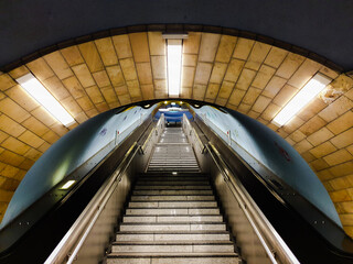 Zugang zur U-Bahn am Schloss Broich