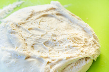 発酵したパン生地