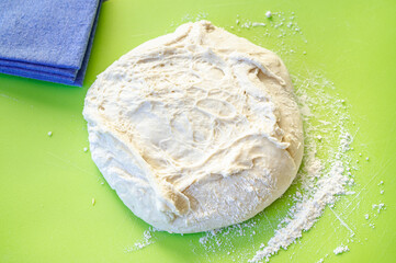 発酵したパン生地