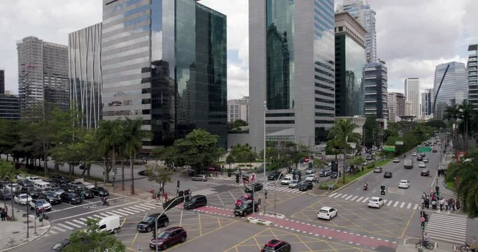 Vista a&eacute;rea da avenida Faria Lima, em S&atilde;o Paulo, Brazil. 