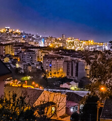 Fototapeta premium Noche en la ciudad.