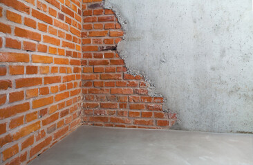 MUR EN BRIQUE ET SOL EN BÉTON CIRÉ