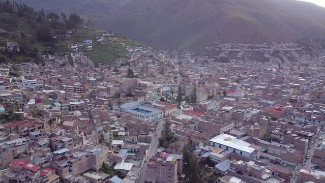 Panor&aacute;mica de la ciudad de Tarma, Jun&iacute;n. Per&uacute; Concepto de Turismo.
