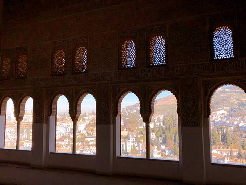 [Spain] The cityscape of The Albaic&iacute;n from seen in Mexuar in Nasrid palaces (The Alhambra, Granada)